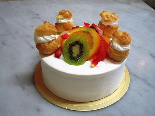 【記念日プラン】ケーキ付!お誕生日や結婚記念日のお祝いに!