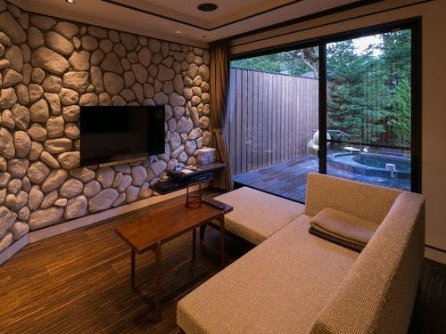 月響　げっきょう 【禁煙】