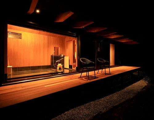 専用半露天風呂