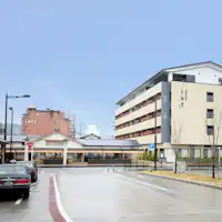 ทัศนียภาพจากจุดจอดแท็กซี่หน้า Ise City Station