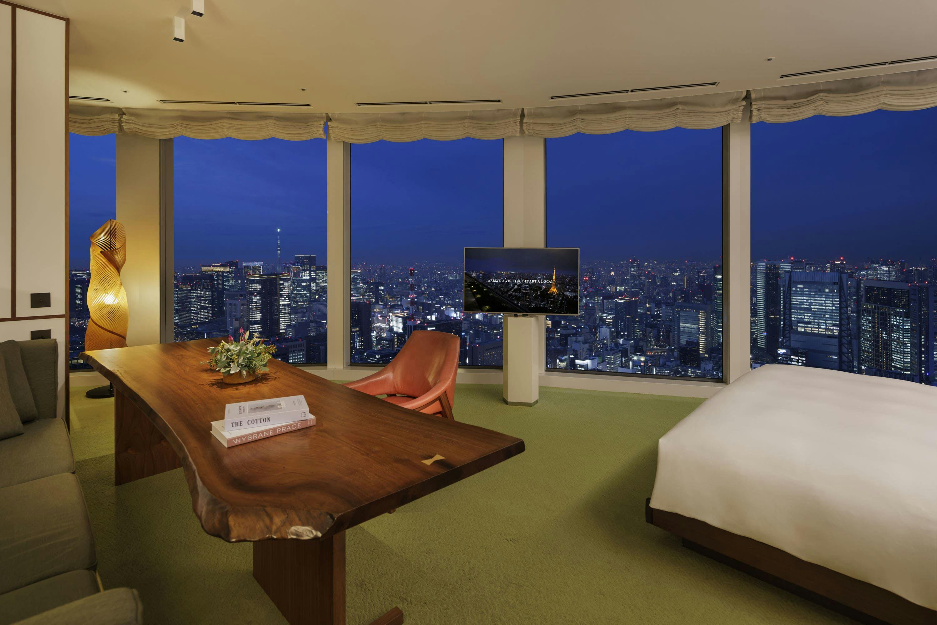 พาโนรามายามค่ำคืนสุดหรู