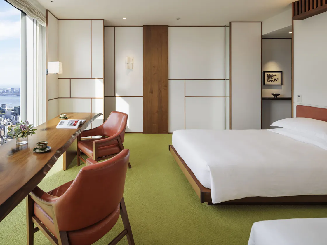 Twin Bay View Interior