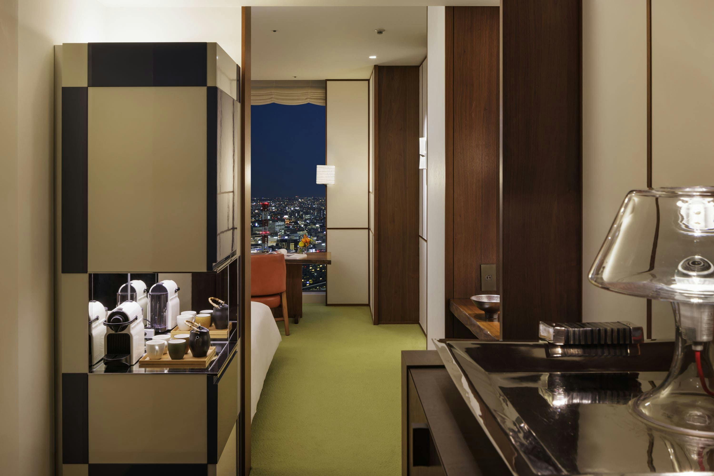 Twin Room Entrance Night