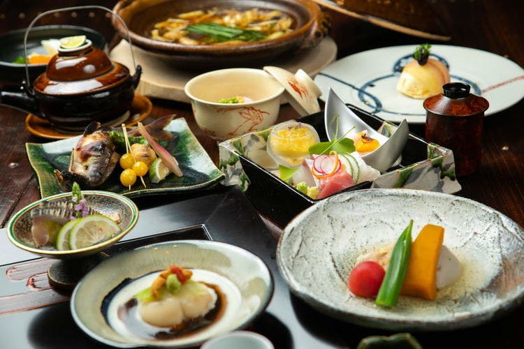 ผักสดที่ปลูกด้วยน้ำสะอาดเป็นพระเอก