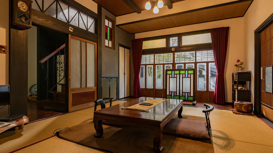 Hatago Kayausagi