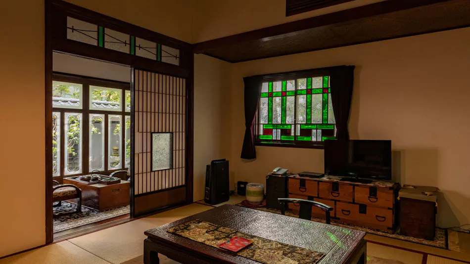 Hatago Kayausagi