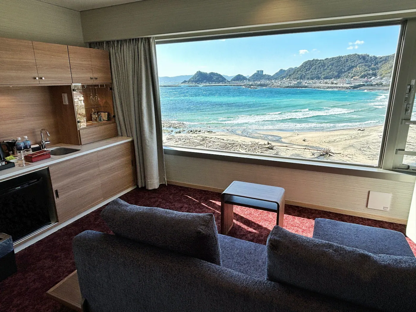天津小湊温泉 宿中屋:海を望む客室