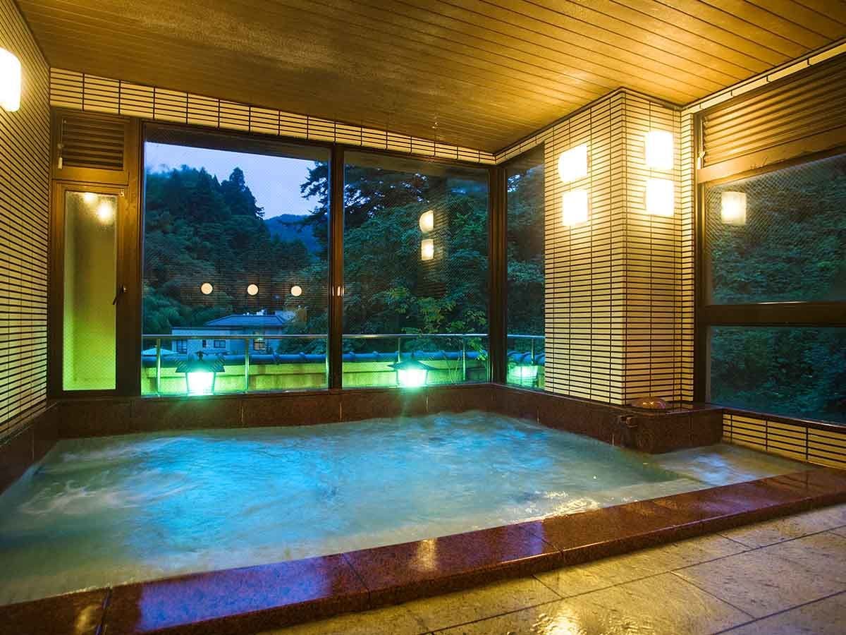 金沢湯涌温泉　日本料理さかえや