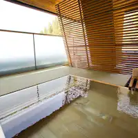 【露天風呂】最上階にある露天風呂。