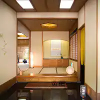 【玄関】7室だけの小さな旅館