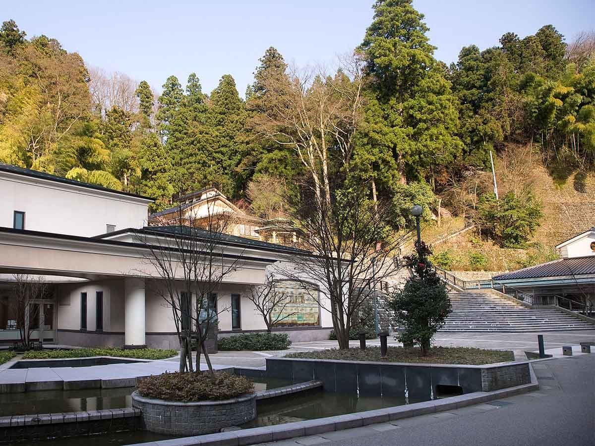 「さかえや」周辺