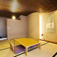 【東一花-AZUMAICHIGE-】