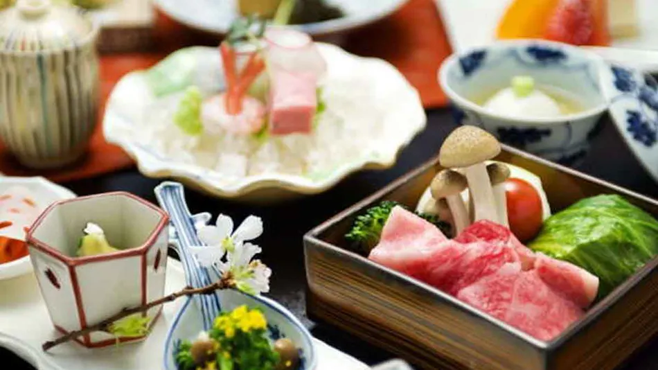 Kanazawa Yuwaku-Onsen Japanese Cuisine Sakaeya