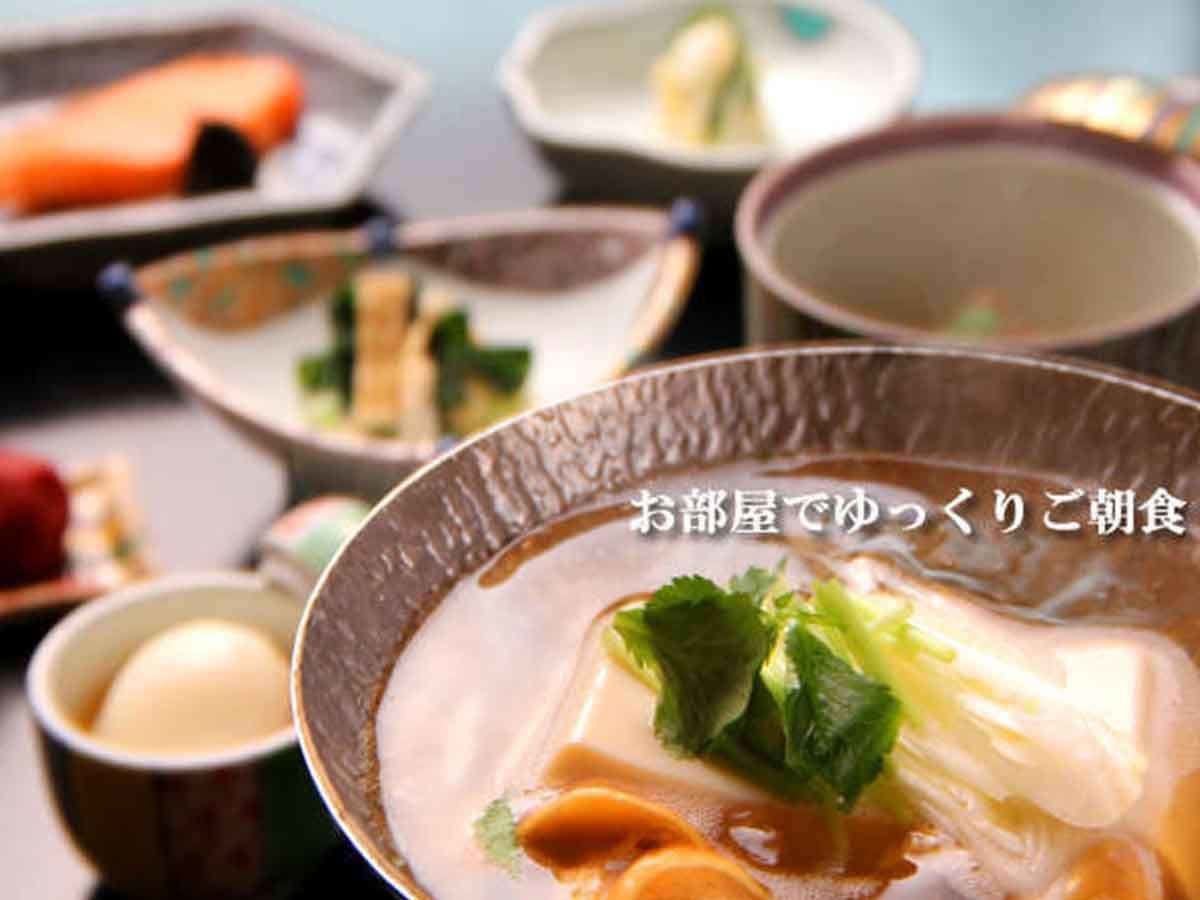 金沢湯涌温泉　日本料理さかえや