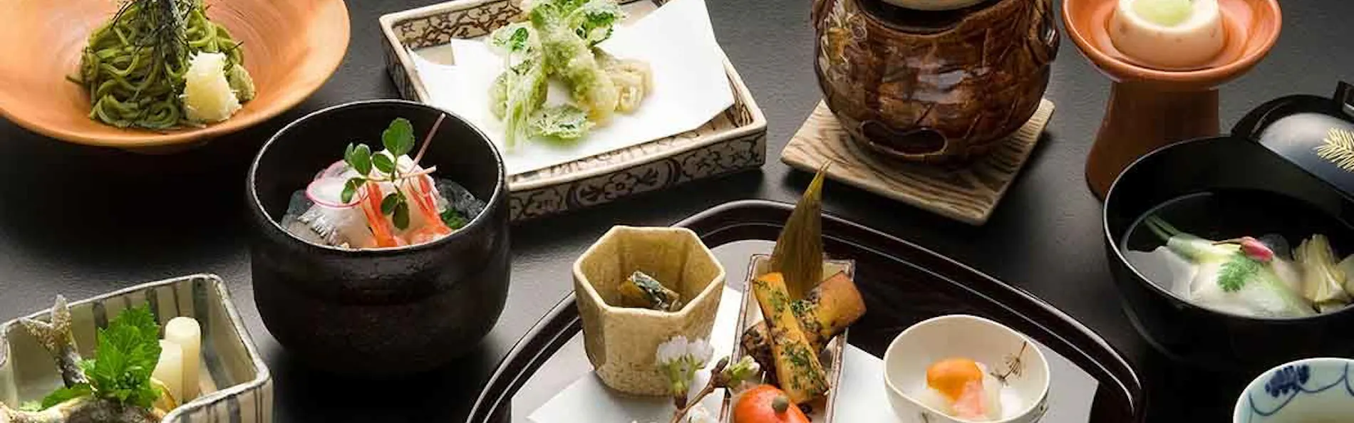 金沢湯涌温泉 日本料理さかえや