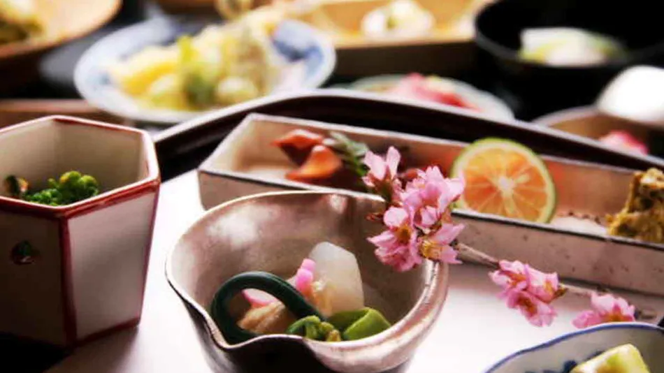 Kanazawa Yuwaku-Onsen Japanese Cuisine Sakaeya