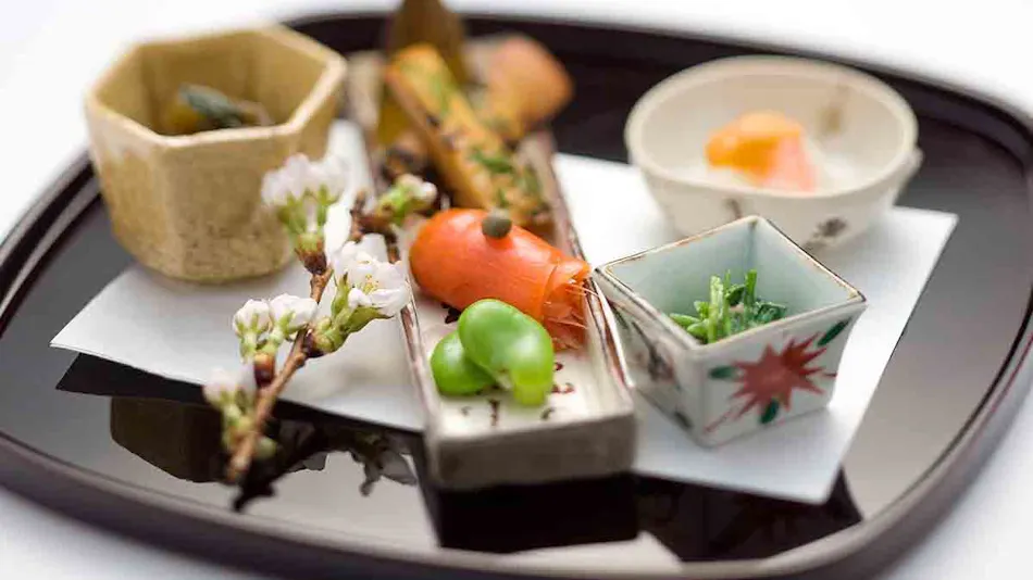 Kanazawa Yuwaku-Onsen Japanese Cuisine Sakaeya