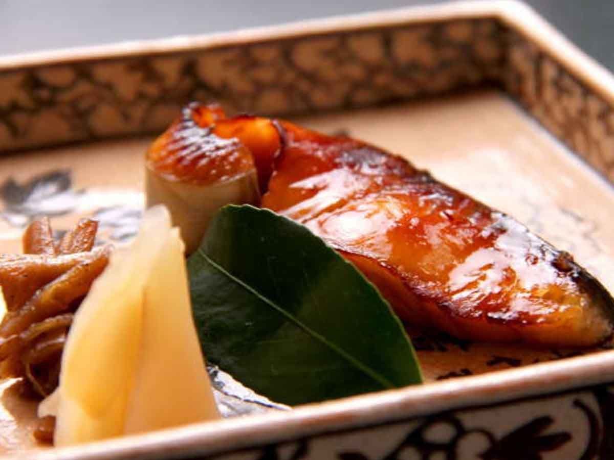 金沢湯涌温泉　日本料理さかえや