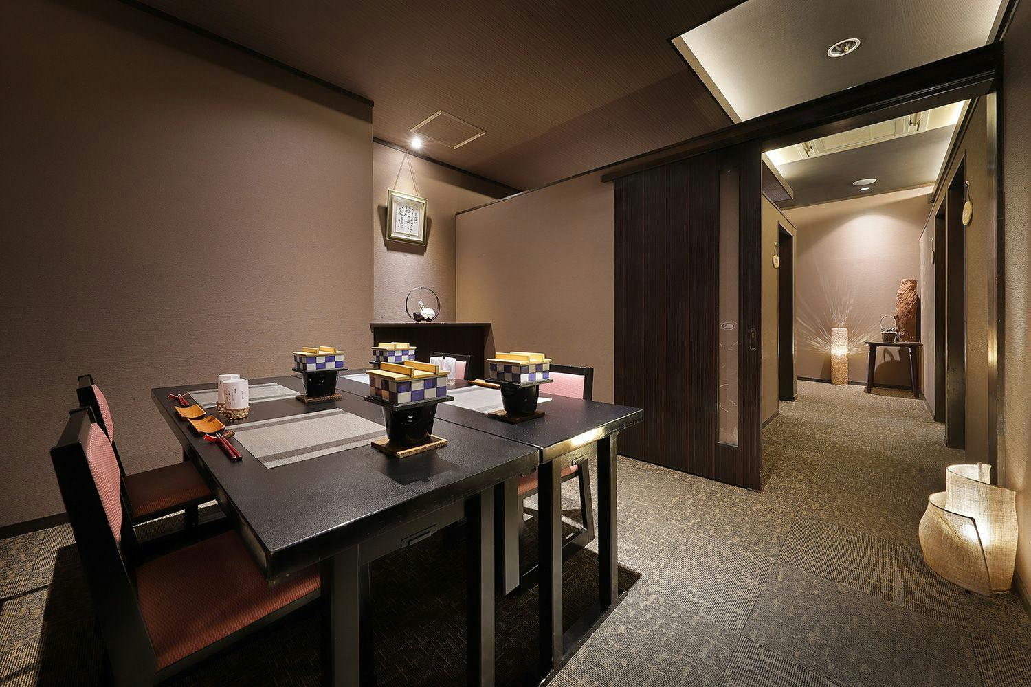 【個室ダイニング】