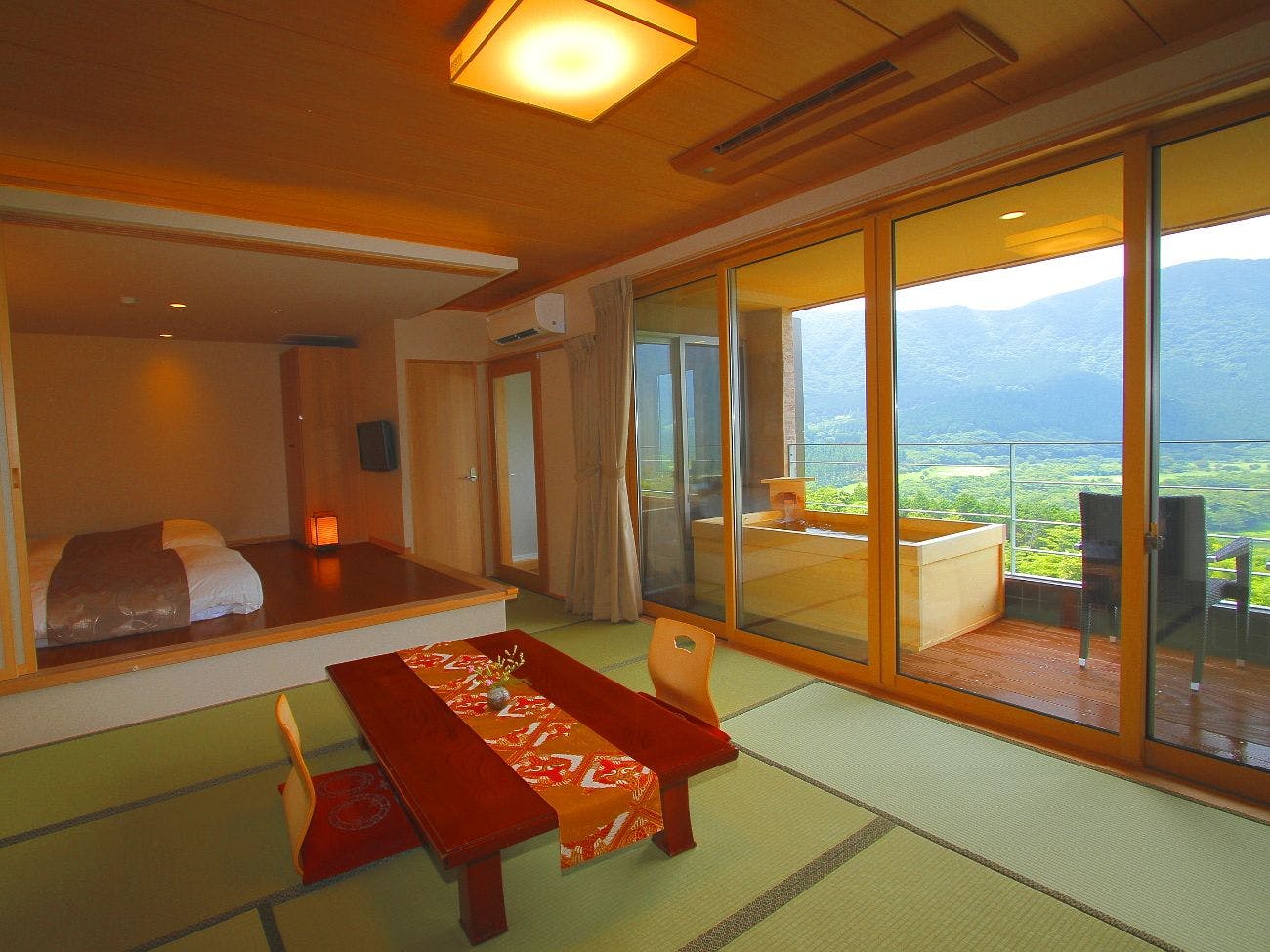 温泉露天風呂付スイート（織姫・昴）一例