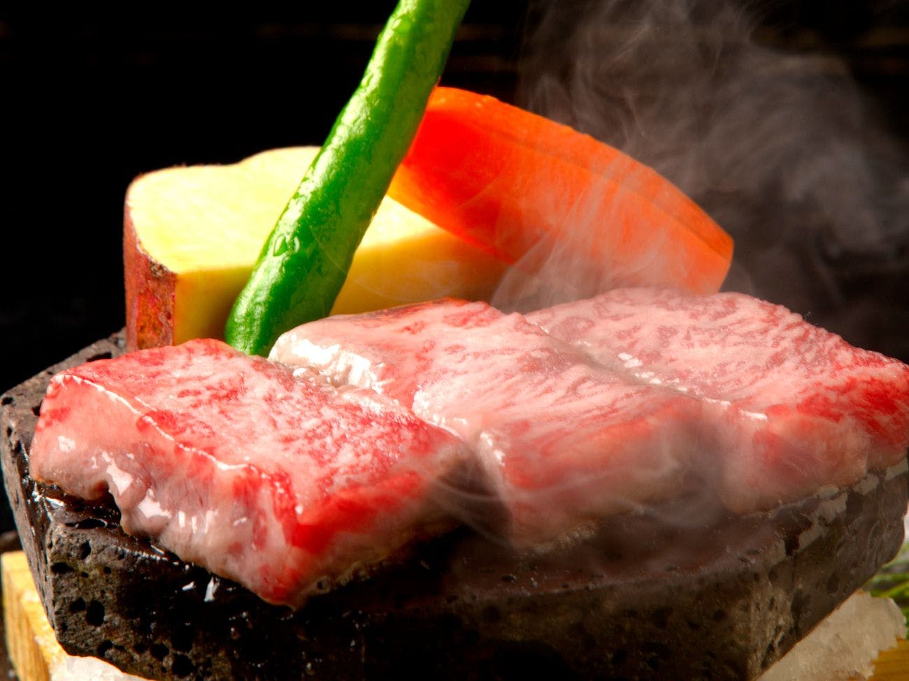 国産牛溶岩焼き