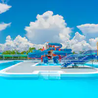 系列施設【トレスタ白山】レジャープール