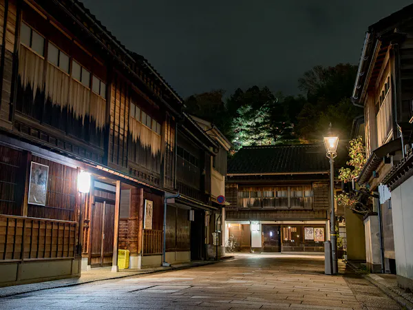 遅い時間のご夕食でオーベルジュを楽しむ【ご夕食は館内「東山和今」の前衛的日本料理 特選コース】