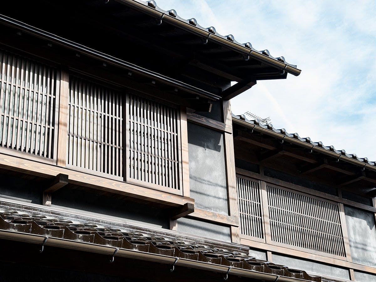 *【ภายนอก】