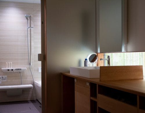 【YUZEN】バスルームとパウダールーム