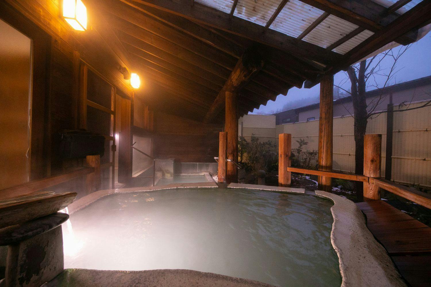 蔵王温泉　和歌（うた）の宿　わかまつや