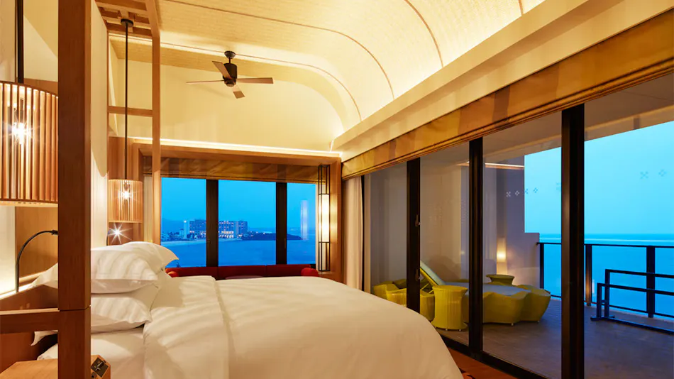 Sheraton Okinawa Sunmarina Resort