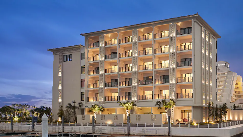 Sheraton Okinawa Sunmarina Resort