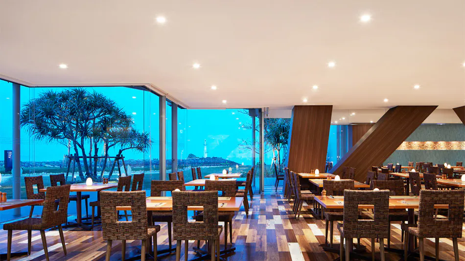 Sheraton Okinawa Sunmarina Resort