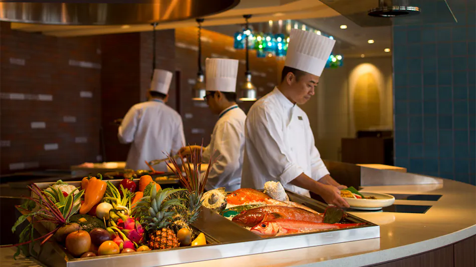 Sheraton Okinawa Sunmarina Resort