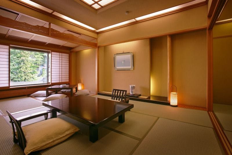 葉山舘