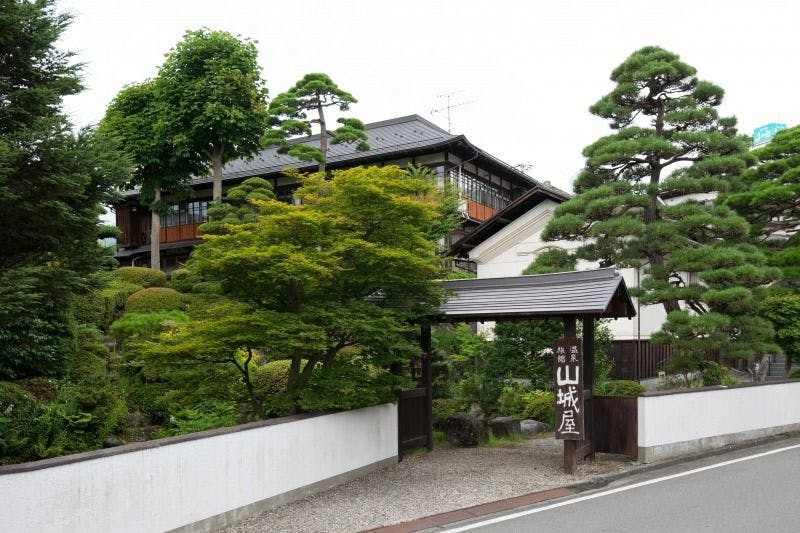 葉山舘