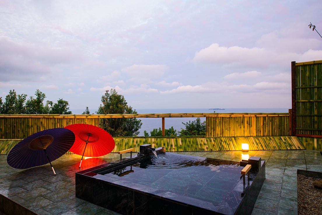 THE HIRAMATSU HOTELS & RESORTS 熱海