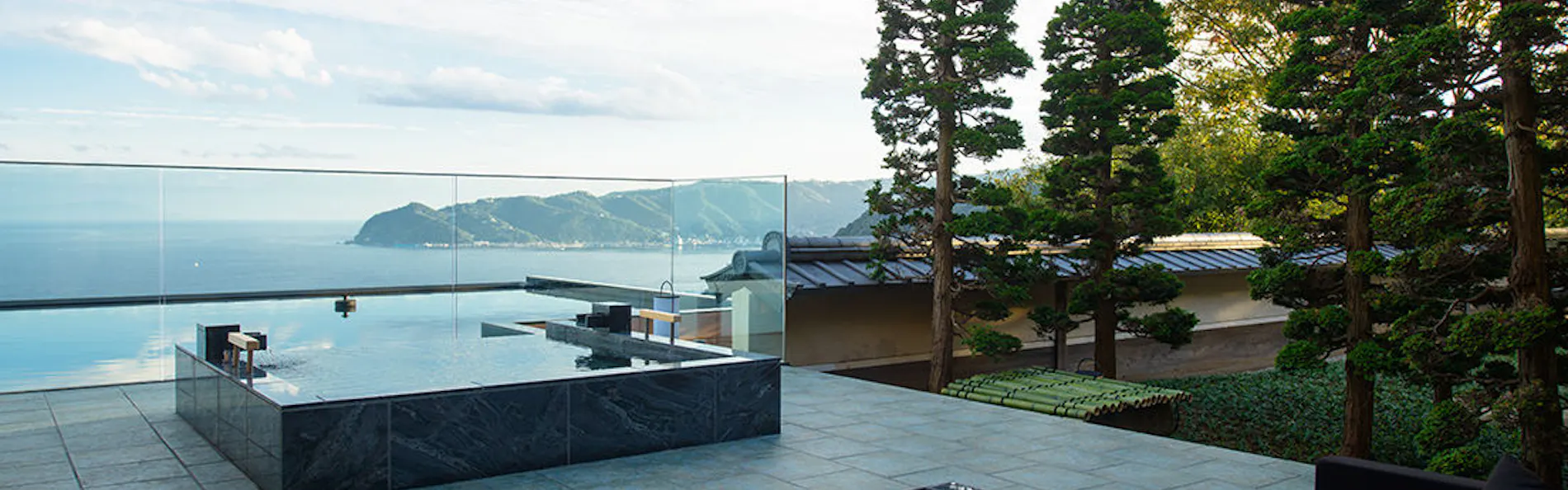 THE HIRAMATSU HOTELS & RESORTS 熱海