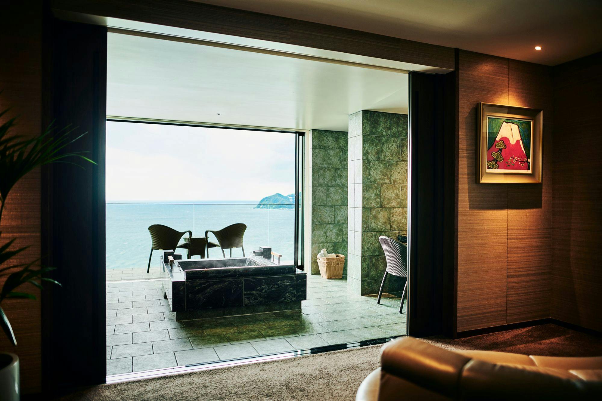 THE HIRAMATSU HOTELS & RESORTS 熱海