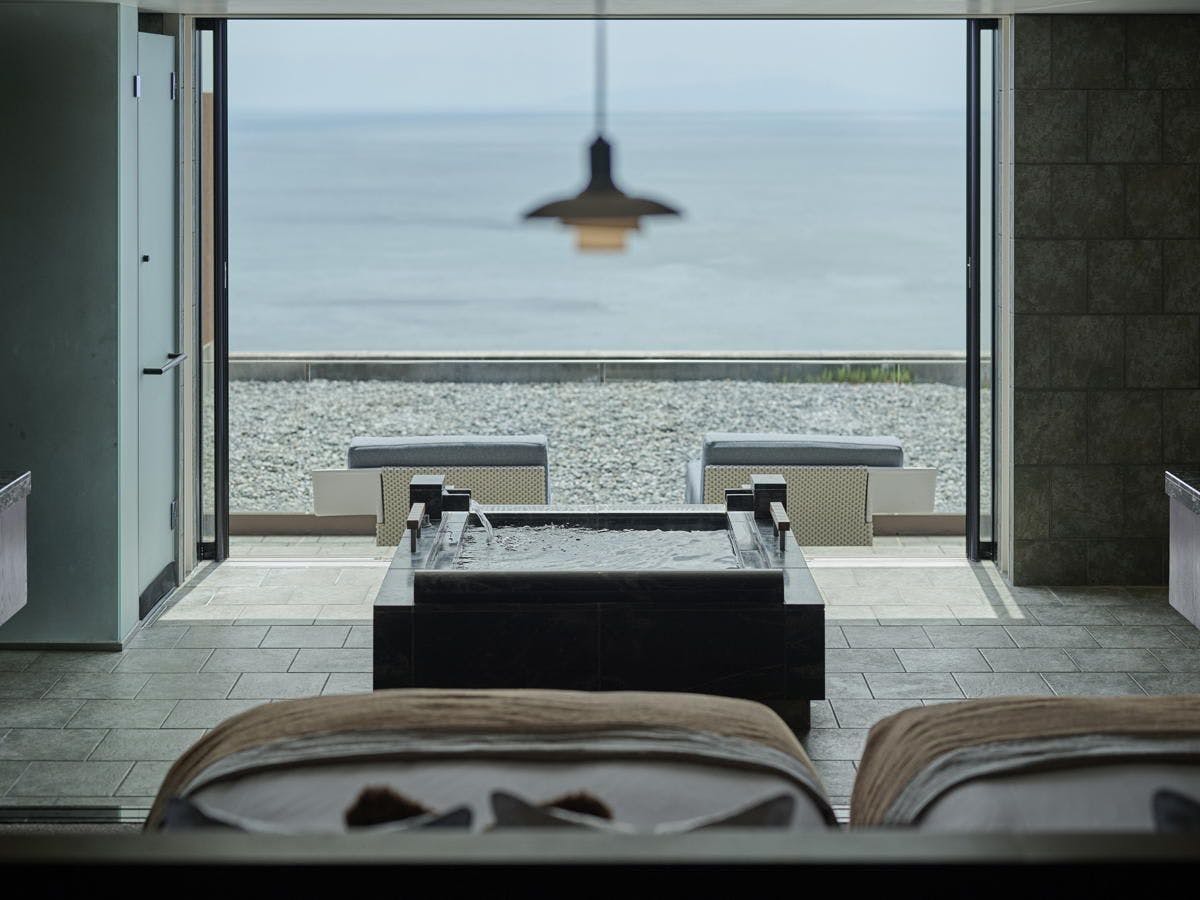 THE HIRAMATSU HOTELS & RESORTS 熱海