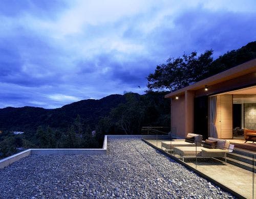 2Fコーナールーム　テラス