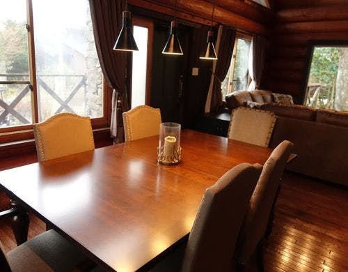 新別邸ダイニングスペース