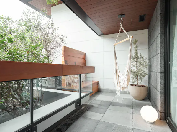 Standard Wide+ Balcony