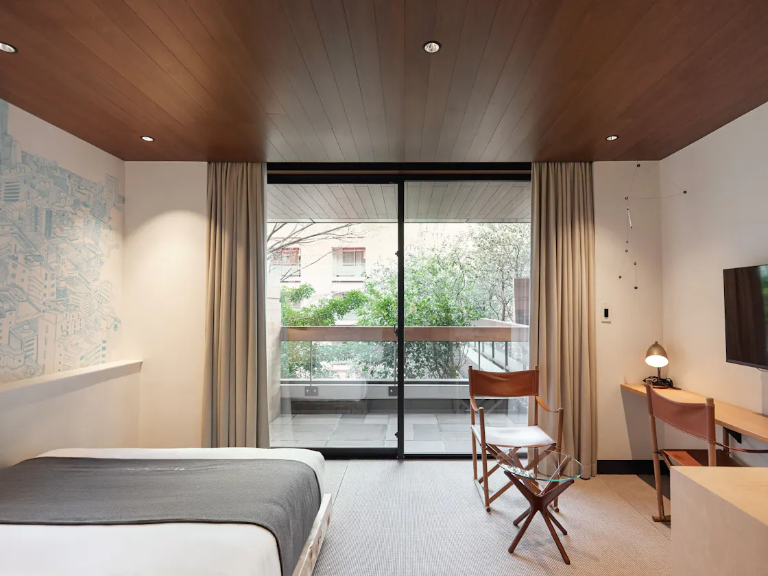 Standard Wide+ Balcony