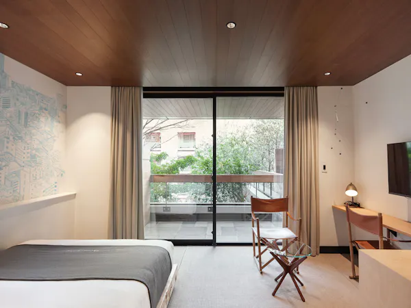 Standard Wide+ Balcony