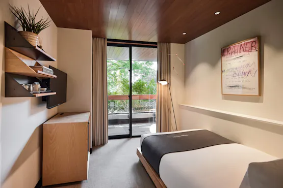 มาตรฐาน + ระเบียง