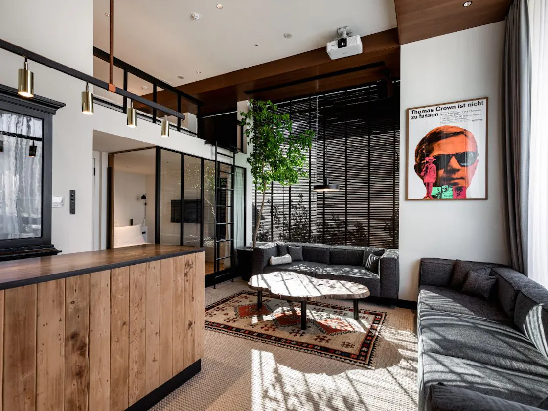 Living Suite