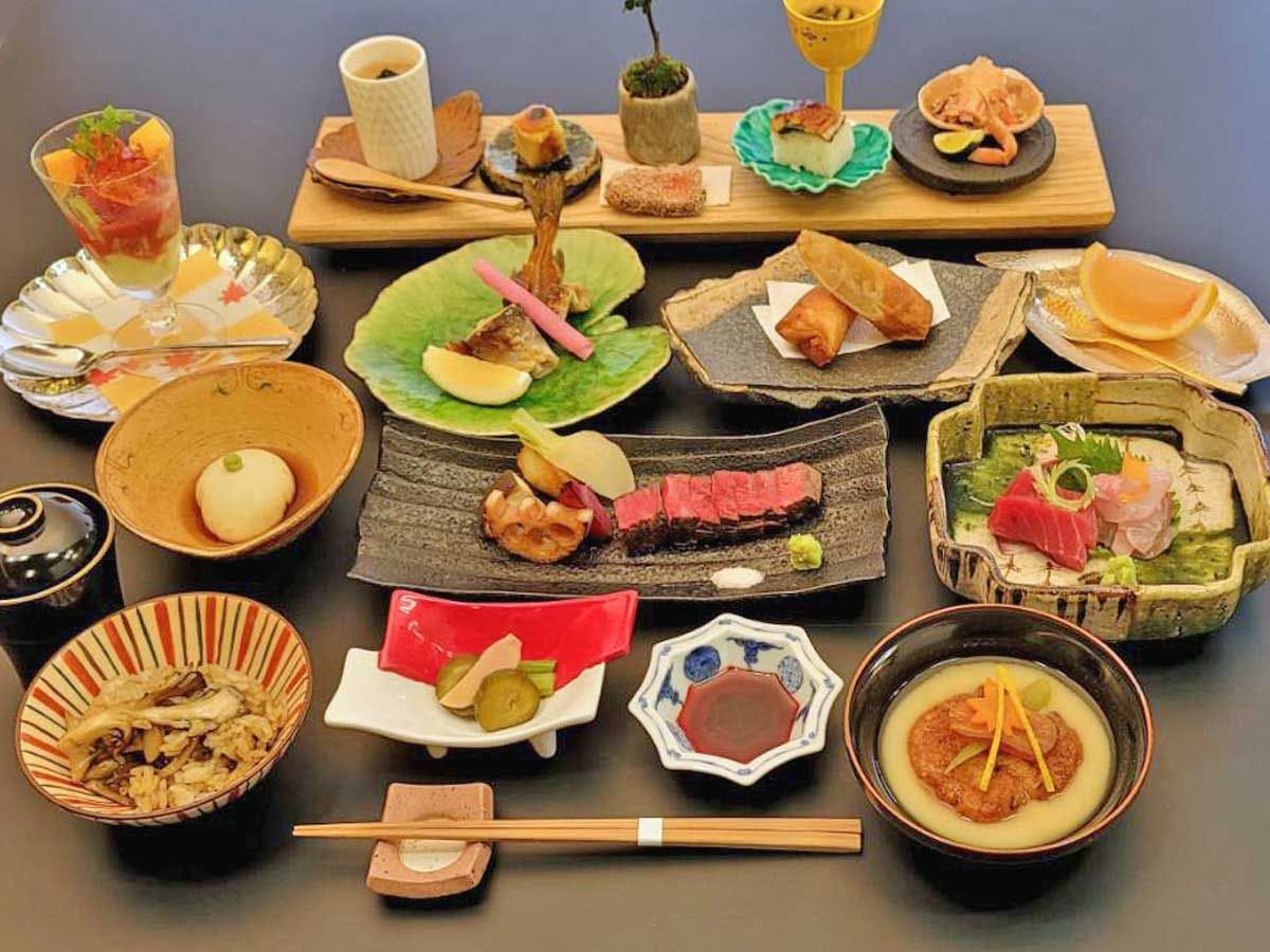 奥嬬恋温泉　ふる里の宿　干川旅館　花いち