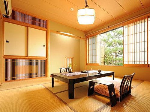 半露天風呂付【和室8畳】田舎風景を眺める