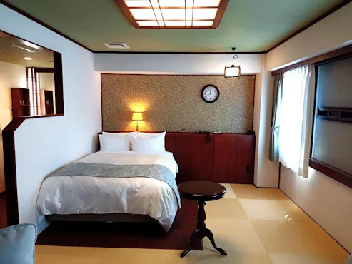 ห้องเตียงใหญ่สไตล์ญี่ปุ่นฝั่งตัวเมือง【ปลอดบุหรี่】